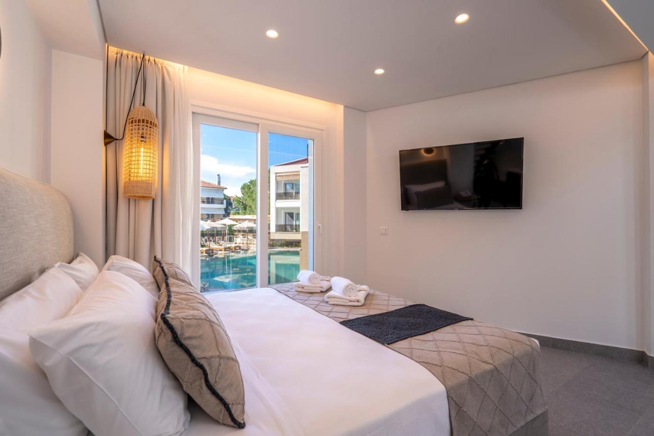 Mirablue Luxury Residences (Adults Only) Pefkochori Eksteriør billede