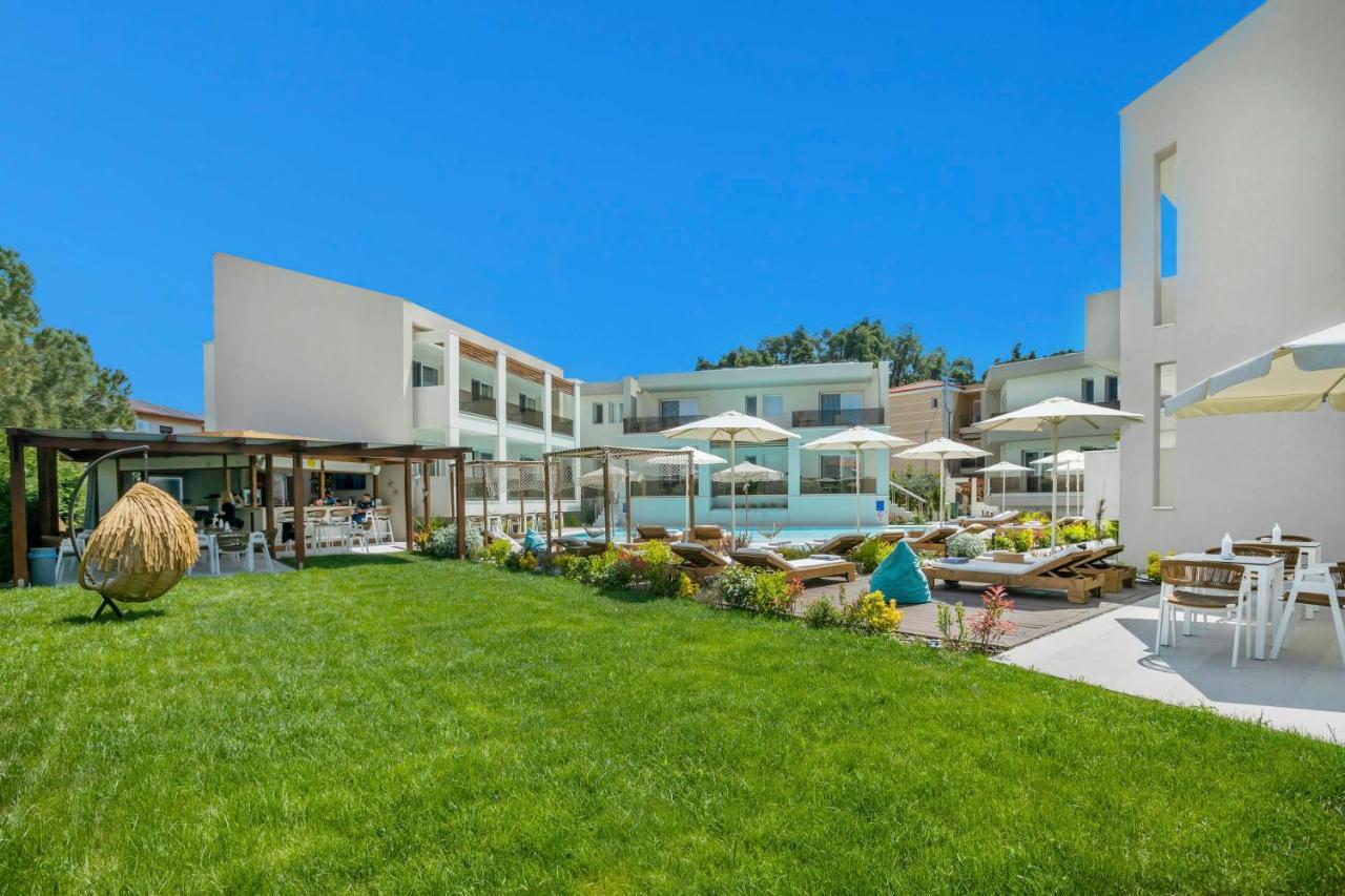 Mirablue Luxury Residences (Adults Only) Pefkochori Eksteriør billede